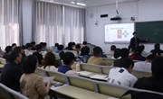 【领导听思政课】李雄德深入教学一线听思政课